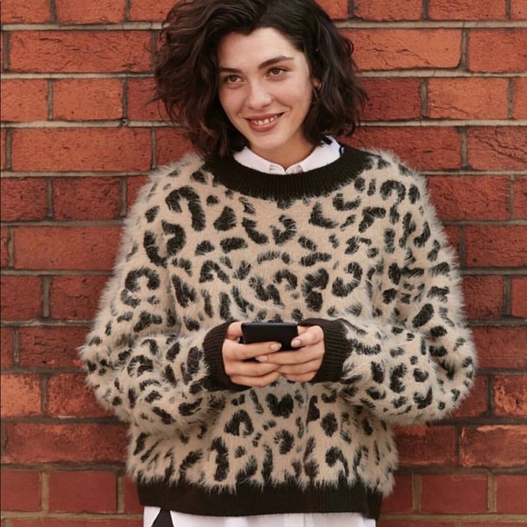Cheetah Sweater Fuzzy Long Sleeve 